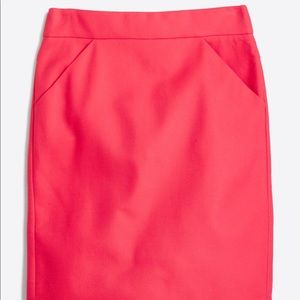 Jcrew coral color pencil skirt, excellent cond.